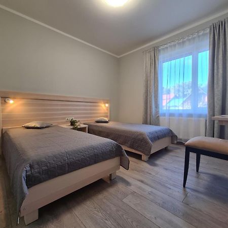 Viesu Nams Upe Hotel Roja Bagian luar foto