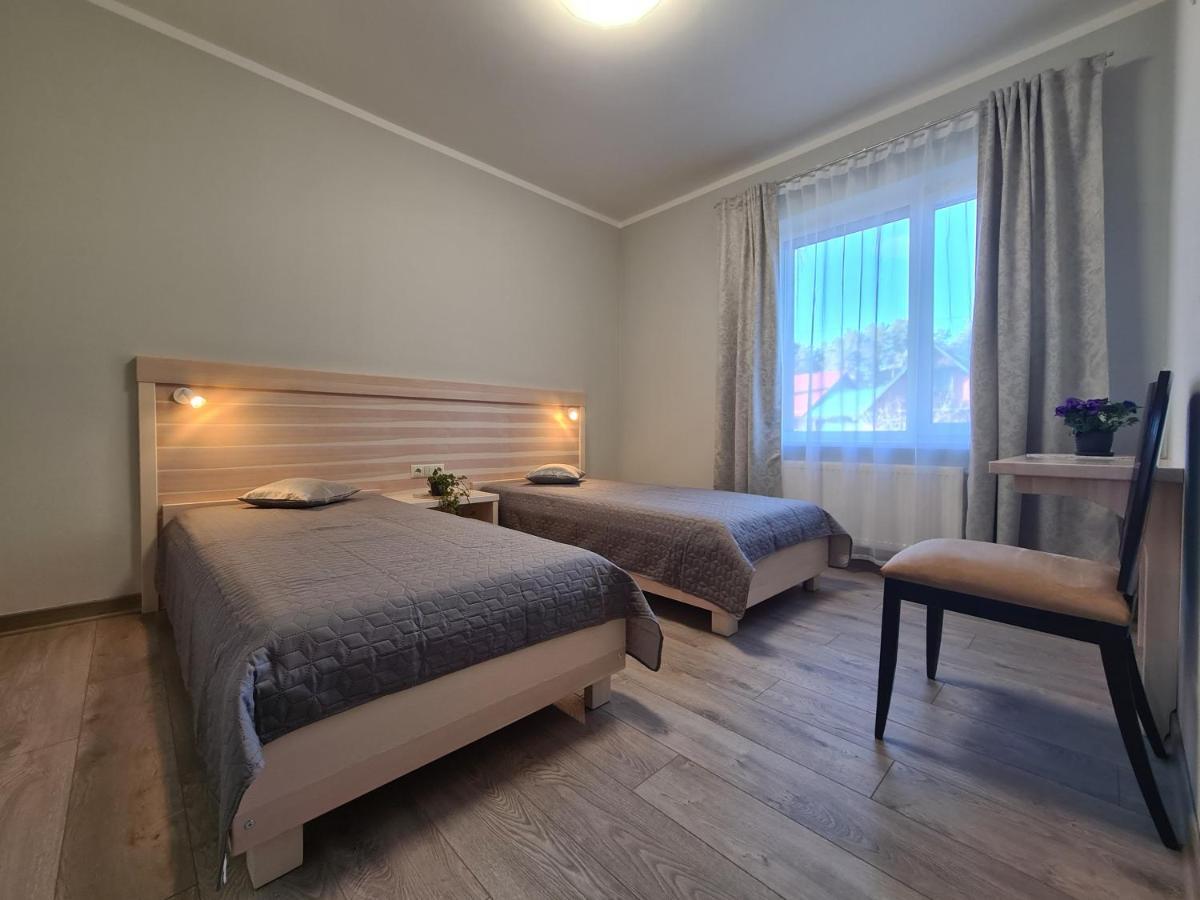 Viesu Nams Upe Hotel Roja Bagian luar foto